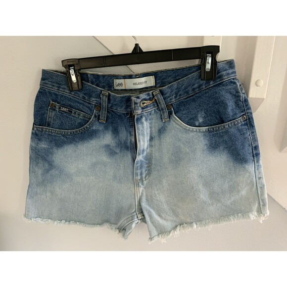 Vintage Lee High Rise Jeans Distressed Cut Off Shorts Size 6 - Picture 1 of 4